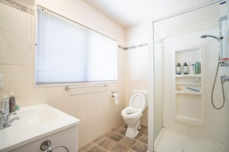 Photo of property in 24 Lancewood Lane, Roslyn, Palmerston North, 4414