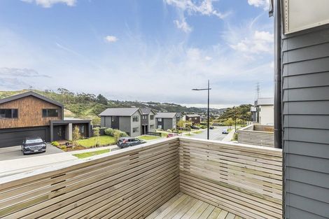 Photo of property in 15 Holystone Road, Whitby, Porirua, 5024