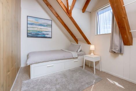 Photo of property in 34 The Avenue, Albany, Auckland, 0632