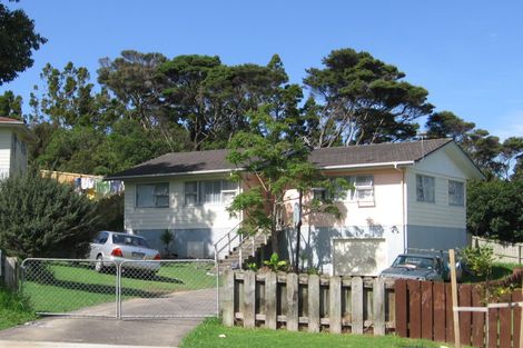 Photo of property in 16 Hanui Place, Massey, Auckland, 0614