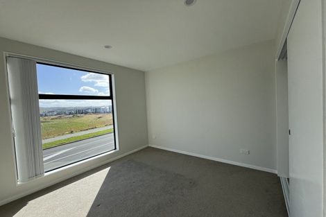 Photo of property in 15a Colin Chester Drive, Silverdale, 0932