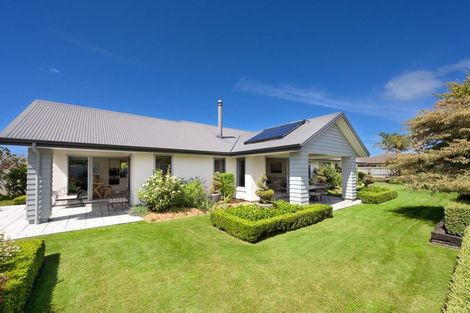 Photo of property in 53 Glenaven Drive, Motueka, 7120