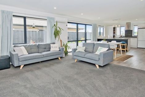 Photo of property in 43 Moreton Green, Rolleston, 7615