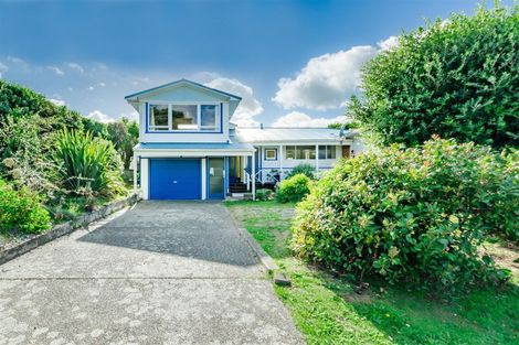 Photo of property in 15 Te Miti Street, Paekakariki, 5034