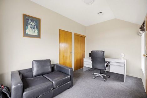 Photo of property in 2/122 Harewood Road, Papanui, Christchurch, 8053