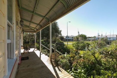 Photo of property in 13 Te Paerahi Road, Porangahau, 4293
