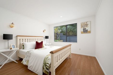 Photo of property in 140d Hepburn Road, Glendene, Auckland, 0602