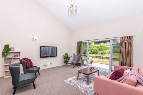 Photo of property in 71 Amesbury Drive, Churton Park, Wellington, 6037