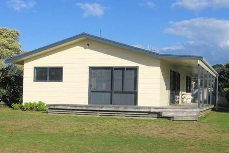 Photo of property in 104a Linton Crescent, Whangamata, 3620