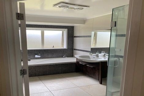 Photo of property in 420 Chapel Road, Flat Bush, Auckland, 2016