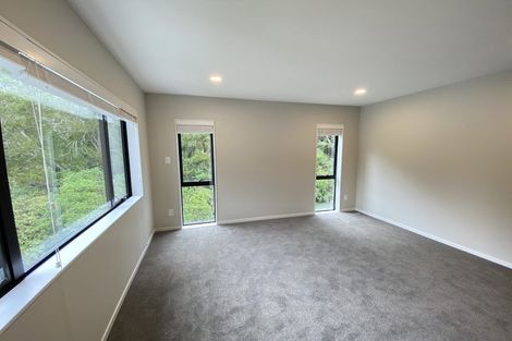 Photo of property in 8 Tagish Way, Orewa, 0931