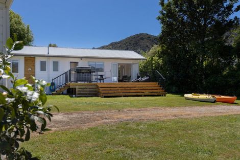 Photo of property in 5a Lady Cobham Grove, Anakiwa, Linkwater, 7281