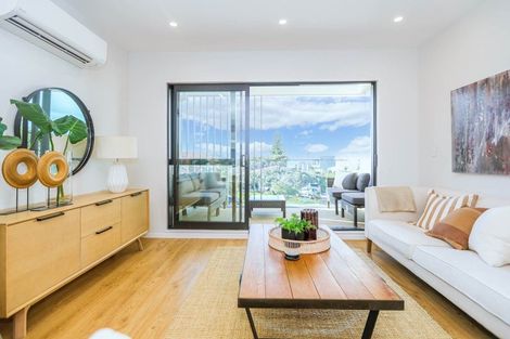 Photo of property in 406b Hibiscus Coast Highway, Orewa, 0931