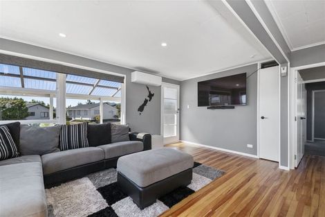 Photo of property in 2 Ward Place, Rangiora, 7400