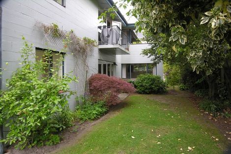 Photo of property in 28 Glandovey Road, Fendalton, Christchurch, 8052