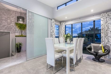 Photo of property in 6 The Fjord, Aotea, Porirua, 5024