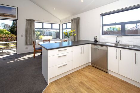 Photo of property in 131 Tedder Avenue, North New Brighton, Christchurch, 8083