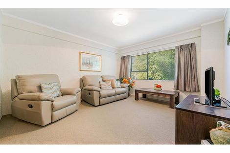 Photo of property in 27 Faith Bullock Place, New Lynn, Auckland, 0600