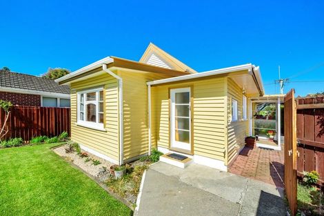 Photo of property in 36 Aorangi Road, Bryndwr, Christchurch, 8053