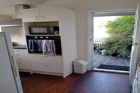 Photo of property in 112 Grafton Road, Roseneath, Wellington, 6011