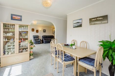 Photo of property in 8a Makora Road, Otaihanga, Paraparaumu, 5036