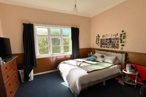 Photo of property in 6 Rolleston Street, Hokowhitu, Palmerston North, 4410