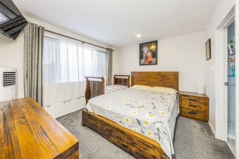 Photo of property in 51 Sapwood Crescent, Takanini, 2110