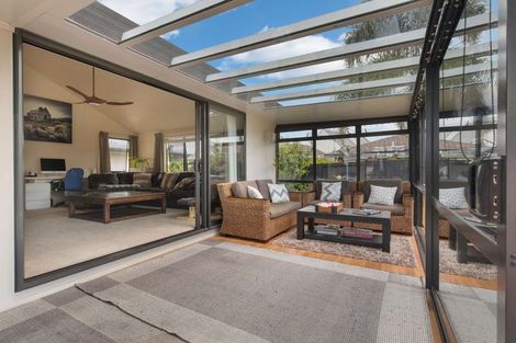 Photo of property in 11 Bayfair Drive, Mount Maunganui, 3116