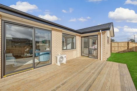 Photo of property in 5 Booker Drive, Tuakau, 2121