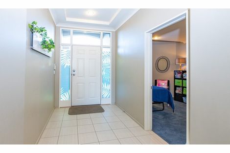 Photo of property in 16 Rembrandt Drive, Rolleston, 7614