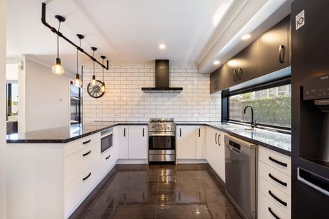 Photo of property in 32 Cridland Street West, Kaiapoi, 7630