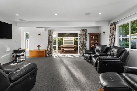 Photo of property in 14 Van Dieman Close, Templeton, Christchurch, 8042