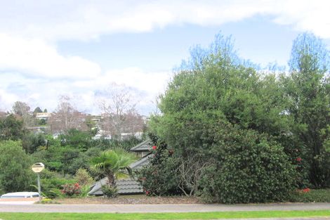 Photo of property in 15 Little John Drive, Bellevue, Tauranga, 3110