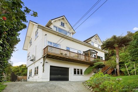 Photo of property in 6 Thomas Hook Street, Tawa, Wellington, 5028