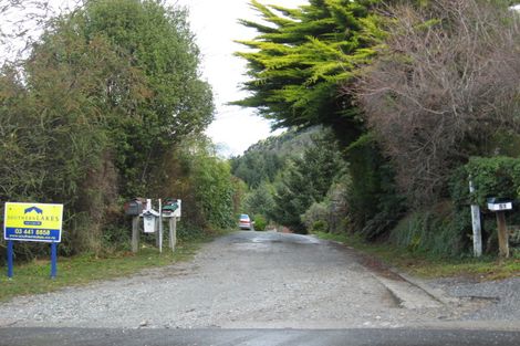 Photo of property in 4 Moss Lane, Sunshine Bay, Queenstown, 9300