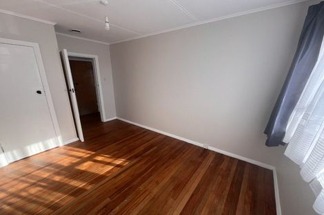 Photo of property in 3 Beauzami Crescent, Ascot Park, Porirua, 5024