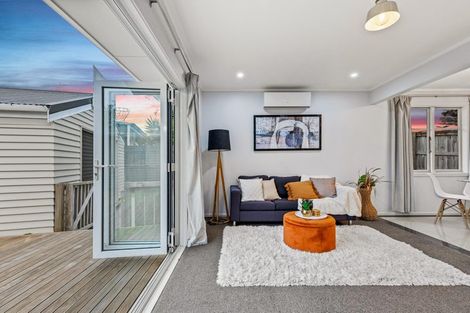 Photo of property in 97 Metcalfe Road, Ranui, Auckland, 0612