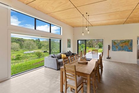 Photo of property in 50 Kents Road, Reikorangi, Waikanae, 5391