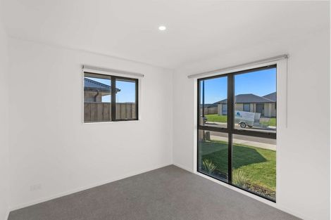 Photo of property in 35 Herridge Street, Woodend, 7691