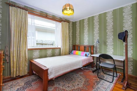 Photo of property in 27 Sylvia Road, Hillcrest, Auckland, 0627