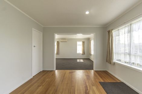 Photo of property in 7 Saint Lukes Place, Bader, Hamilton, 3206