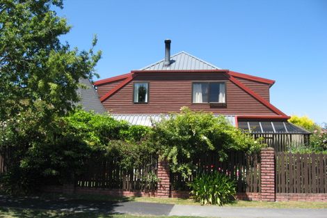 Photo of property in 3 Greystoke Lane, Avonhead, Christchurch, 8042