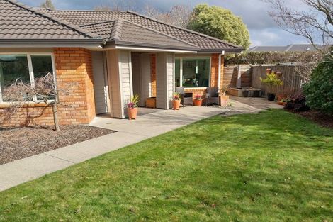 Photo of property in 32 Carroll Place, Owhata, Rotorua, 3010