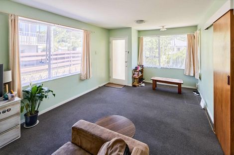 Photo of property in 171f4 Queens Drive, Lyall Bay, Wellington, 6022