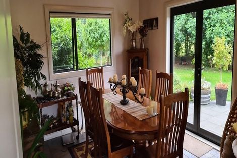 Photo of property in 131 Arapaepae Road South, Levin, 5571