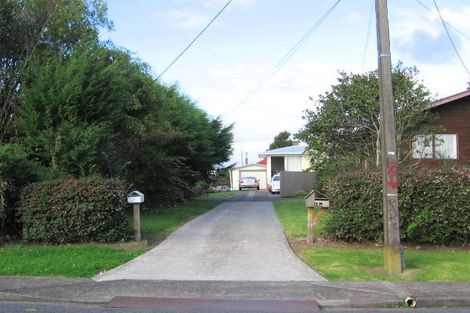 Photo of property in 13 Karamu Street, Te Atatu Peninsula, Auckland, 0610