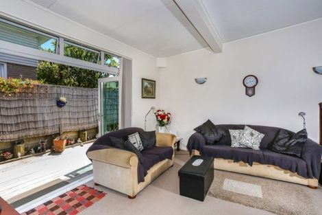 Photo of property in 7 Merlot Lane, Pukekohe, 2120