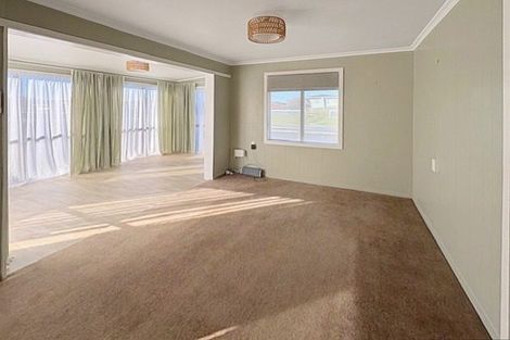 Photo of property in 90 Seabury Avenue, Foxton Beach, Foxton, 4815