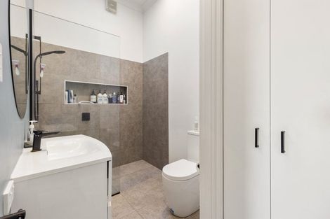 Photo of property in 28 Medway Street, Island Bay, Wellington, 6023
