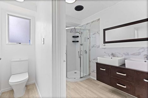 Photo of property in 2/79 Luanda Drive, Ranui, Auckland, 0612